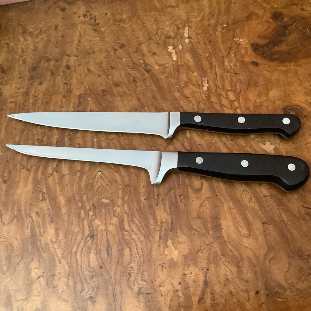 Lot of Two  Knives, Unbranded 5.5 And 6” Blades Stainless Steel